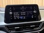 Volkswagen T-Roc 1.0 TSI Life 75 Edition Apple CarPlay/Android Auto | Achteruitrijcamera | Adaptieve cruise control | Climate control | Lichtmetalen sportvelgen | Parkeersensoren voor en achter