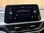 Volkswagen T-Roc 1.0 TSI Life 75 Edition Apple CarPlay/Android Auto | Achteruitrijcamera | Adaptieve cruise control | Climate control | Lichtmetalen sportvelgen | Parkeersensoren voor en achter
