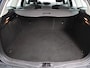 Ford Focus Wagon 1.0 EcoBoost Edition Plus Bluetooth, Cruise control, Parkeersensor achter, Verwarmde voorruit, Binnenspiegel automatisch dimmend, Een comfortabele en praktische stationwagen die veel ruimte en gebruiksgemak biedt. Dankzij het ruime interieur en de grote bagageruimte is deze Focus ideaal voor dagelijks gebruik.