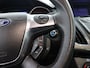 Ford Focus Wagon 1.0 EcoBoost Edition Plus Bluetooth, Cruise control, Parkeersensor achter, Verwarmde voorruit, Binnenspiegel automatisch dimmend, Een comfortabele en praktische stationwagen die veel ruimte en gebruiksgemak biedt. Dankzij het ruime interieur en de grote bagageruimte is deze Focus ideaal voor dagelijks gebruik.