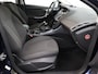 Ford Focus Wagon 1.0 EcoBoost Edition Plus Bluetooth, Cruise control, Parkeersensor achter, Verwarmde voorruit, Binnenspiegel automatisch dimmend, Een comfortabele en praktische stationwagen die veel ruimte en gebruiksgemak biedt. Dankzij het ruime interieur en de grote bagageruimte is deze Focus ideaal voor dagelijks gebruik.