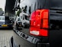 Volkswagen Transporter 2.0 TDI L1H1 28 Bulli | Trekhaak | Navigatie | Virtual Cockpit | Stoelverwarming | Adaptieve Cruise Control | Achterdeuren | Voorruitverwarming |