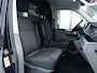 Volkswagen Transporter 2.0 TDI L1H1 28 Bulli | Trekhaak | Navigatie | Virtual Cockpit | Stoelverwarming | Adaptieve Cruise Control | Achterdeuren | Voorruitverwarming |