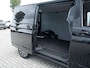 Volkswagen Transporter 2.0 TDI L1H1 28 Bulli | Trekhaak | Navigatie | Virtual Cockpit | Stoelverwarming | Adaptieve Cruise Control | Achterdeuren | Voorruitverwarming |