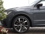 Volkswagen Tiguan 1.4 TSI 245 pk DSG eHybrid R-Line Business | Navigatie | Leder | Led Matrix | Voorstoelen met Geheugen | ACC | Stoel + Stuurverwarming | 360 Camera |