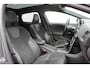 Volvo V40 1.5 T3 Polar+ Sport Panoramadak | Achteruitrijcamera | Cruise Control | Parkeersensoren rondom | DAB+ Radio | Bluetooth telefoonvoorbereiding | Stoelverwarming voorzijde