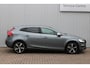 Volvo V40 1.5 T3 Polar+ Sport Panoramadak | Achteruitrijcamera | Cruise Control | Parkeersensoren rondom | DAB+ Radio | Bluetooth telefoonvoorbereiding | Stoelverwarming voorzijde