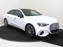 Mercedes-Benz C-klasse 400 4MATIC Launch Edition 94 kWh Dakverlichting - Rijassistentiepakket Plus - Nightpakket - Sportstoelen - Trekhaak