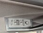 Volkswagen T-Roc 1.5 TSI Life Business, Apple Carplay/Android,Stoelverwarming,Navigatie,Achteruitrij camera,Climate control