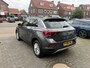 Volkswagen T-Roc 1.5 TSI Life Business, Apple Carplay/Android,Stoelverwarming,Navigatie,Achteruitrij camera,Climate control