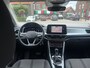 Volkswagen T-Roc 1.5 TSI Life Business, Apple Carplay/Android,Stoelverwarming,Navigatie,Achteruitrij camera,Climate control
