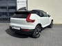 Volvo XC40 Single Motor Extended Range Plus 82 kWh | Zwenkbare trekhaak | Adaptieve cruise | Blis | Full-LED |