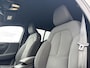 Volvo XC40 Single Motor Extended Range Plus 82 kWh | Zwenkbare trekhaak | Adaptieve cruise | Blis | Full-LED |