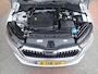 Skoda Octavia Combi 1.5 e-TSI / ACC / CARPLAY / KEYLESS / CAMERA / SFEERVERLICHTING