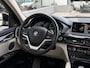 BMW X6 xDrive50i High Executive individual | 1ste Eigenaar | NL Auto | Uniek | Softclose | Schuif/Kanteldak | Stoelverwarming | Harman Kardon | Memory | Keyless | Achteruitrijcamera | Cruise | Lane Assist |
