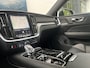 Volvo V60 T6 AWD + Dark | Harman & Kardon audio | Elektrisch bedienbare trekhaak | Memory