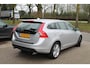 Volvo V60 1.6 T3 Momentum, Automaat, Airco, Navi, Nap.