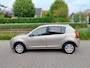 Dacia Sandero 1.2 Lauréate trekhaak Airco ALLINPRIJS