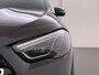 Mercedes-Benz GLA 250 e Business Solution AMG | Panorama - Schuifdak | Trekhaak Wegklapbaar | Sfeerverlichting | Achteruitrij Camera | Klasse 3 Alarm
