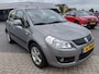 Suzuki SX4 1.6 EXCLUSIVE TREKHAAK ECC KEYLESS