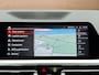 BMW 3-Serie 330i High Executive Automaat | Panoramadak, ACC, Leer, Trekhaak, Apple CarPlay, Stoelverw.- stuurverw., PDC, LED, 19"