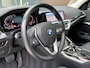 BMW 3-Serie 330i High Executive Automaat | Panoramadak, ACC, Leer, Trekhaak, Apple CarPlay, Stoelverw.- stuurverw., PDC, LED, 19"