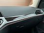 BMW 3-Serie 330i High Executive Automaat | Panoramadak, ACC, Leer, Trekhaak, Apple CarPlay, Stoelverw.- stuurverw., PDC, LED, 19"
