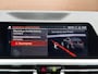 BMW 3-Serie 330i High Executive Automaat | Panoramadak, ACC, Leer, Trekhaak, Apple CarPlay, Stoelverw.- stuurverw., PDC, LED, 19"