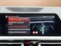 BMW 3-Serie 330i High Executive Automaat | Panoramadak, ACC, Leer, Trekhaak, Apple CarPlay, Stoelverw.- stuurverw., PDC, LED, 19"