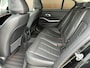 BMW 3-Serie 330i High Executive Automaat | Panoramadak, ACC, Leer, Trekhaak, Apple CarPlay, Stoelverw.- stuurverw., PDC, LED, 19"