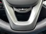 BMW 3-Serie 330i High Executive Automaat | Panoramadak, ACC, Leer, Trekhaak, Apple CarPlay, Stoelverw.- stuurverw., PDC, LED, 19"