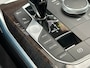BMW 3-Serie 330i High Executive Automaat | Panoramadak, ACC, Leer, Trekhaak, Apple CarPlay, Stoelverw.- stuurverw., PDC, LED, 19"