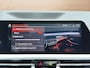 BMW 3-Serie 330i High Executive Automaat | Panoramadak, ACC, Leer, Trekhaak, Apple CarPlay, Stoelverw.- stuurverw., PDC, LED, 19"