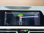 BMW 3-Serie 330i High Executive Automaat | Panoramadak, ACC, Leer, Trekhaak, Apple CarPlay, Stoelverw.- stuurverw., PDC, LED, 19"