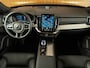 Volvo XC90 2.0 T8 Plug-in hybrid AWD Ultra Black Edition B&W | 22" | TREKHAAK | LUCHTVERING | MASSAGE