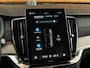 Volvo XC90 2.0 T8 Plug-in hybrid AWD Ultra Black Edition B&W | 22" | TREKHAAK | LUCHTVERING | MASSAGE