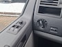 Volkswagen Transporter 2.0 TDI L1H1 Rolstoelbus 3+1 Rolstoel draaibaar + Elek.Lift Standkachel Cruise 64433KM!