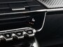 Peugeot 2008 1.2 PureTech Allure | Navigatie | Camera | Lichtmetalen velgen | Climate control