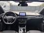 Ford Focus Wagon 1.0 EcoBoost ST Line 125PK Automaat Winterpack Camera Cruise Navi Carplay Full-LED 18'' Velgen All-Seasons Climate Privacy Glass *Sportief*