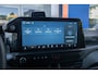 Ford E-Transit Cust. 340 L2H1 Limited 71 kWh | Nieuwe bus! | Camera | Apple Carplay/Android Auto | Stuur/stoel/voorruit verwarming | Digitaal dashboard | 2 zitplaatsen rechtsvoor | Achteruitrijcamera | Apple Carplay/Android Auto|telefoonintegratie premium