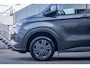 Ford E-Transit Cust. 340 L2H1 Limited 71 kWh | Nieuwe bus! | Camera | Apple Carplay/Android Auto | Stuur/stoel/voorruit verwarming | Digitaal dashboard | 2 zitplaatsen rechtsvoor | Achteruitrijcamera | Apple Carplay/Android Auto|telefoonintegratie premium