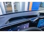 Ford E-Transit Cust. 340 L2H1 Limited 71 kWh | Nieuwe bus! | Camera | Apple Carplay/Android Auto | Stuur/stoel/voorruit verwarming | Digitaal dashboard | 2 zitplaatsen rechtsvoor | Achteruitrijcamera | Apple Carplay/Android Auto|telefoonintegratie premium