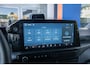 Ford E-Transit Cust. 340 L2H1 Limited 71 kWh | Nieuwe bus! | Camera | Apple Carplay/Android Auto | Stuur/stoel/voorruit verwarming | Digitaal dashboard | 2 zitplaatsen rechtsvoor | Achteruitrijcamera | Apple Carplay/Android Auto|telefoonintegratie premium