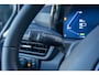Ford E-Transit Cust. 340 L2H1 Limited 71 kWh | Nieuwe bus! | Camera | Apple Carplay/Android Auto | Stuur/stoel/voorruit verwarming | Digitaal dashboard | 2 zitplaatsen rechtsvoor | Achteruitrijcamera | Apple Carplay/Android Auto|telefoonintegratie premium