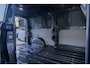 Ford E-Transit Cust. 340 L2H1 Limited 71 kWh | Nieuwe bus! | Camera | Apple Carplay/Android Auto | Stuur/stoel/voorruit verwarming | Digitaal dashboard | 2 zitplaatsen rechtsvoor | Achteruitrijcamera | Apple Carplay/Android Auto|telefoonintegratie premium