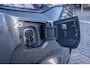 Ford E-Transit Cust. 340 L2H1 Limited 71 kWh | Nieuwe bus! | Camera | Apple Carplay/Android Auto | Stuur/stoel/voorruit verwarming | Digitaal dashboard | 2 zitplaatsen rechtsvoor | Achteruitrijcamera | Apple Carplay/Android Auto|telefoonintegratie premium