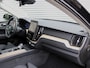Volvo XC60 2.0 T6 Plug-in hybrid AWD Ultra Dark Automaat / Panoramadak / 360* camera / Trekhaak / Privacy Glass / All-seasonbanden