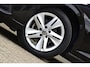 Volkswagen Golf Variant 1.0 eTSI Life Automaat | Navigatie | Achteruitrijcamera | Trekhaak