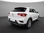 Volkswagen T-Roc 1.5 TSI 150pk DSG Sport · Camera · Trekhaak · Navigatie · Stoelverwarming · 18'' Inch ·