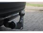 Volvo XC40 B4 Plus Dark | Trekhaak | Verwarmbare voorstoelen, stuurwiel en voorruit | Premium audio by Harman Kardon | Apple carplay/Android auto | Keyless